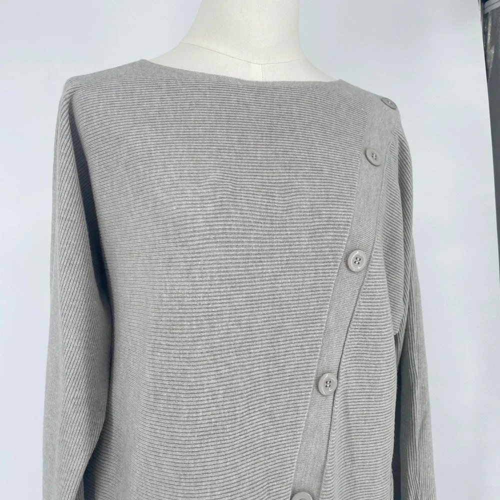Vila Milano Women's Small Gray Ribbed Knit Button Accent Long Sleeve Pullover‎